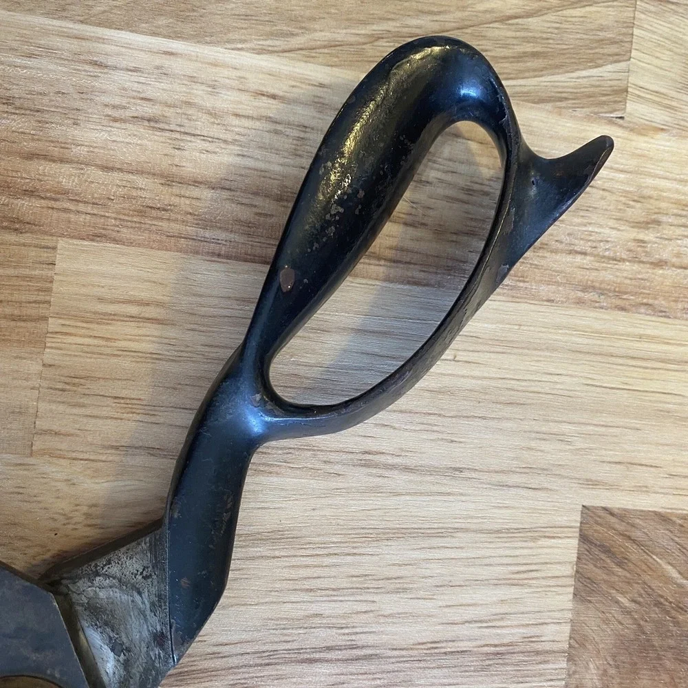Antique Tailor Scissors‎ 13